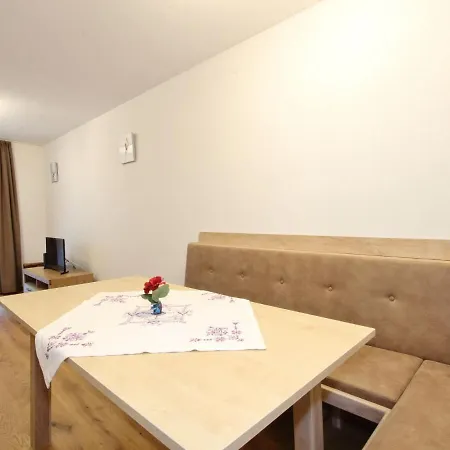 Apartment Modern In Neukirchen Am Gro Venediger