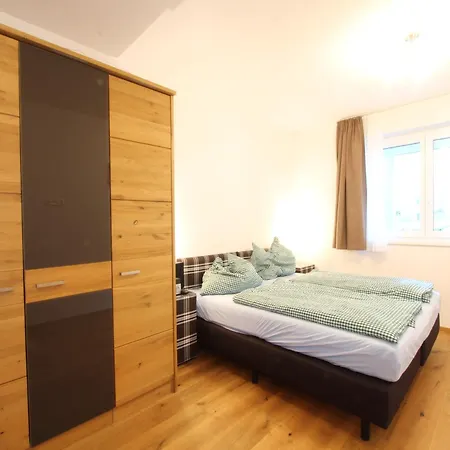 Appartement In Neukirchen Near Lift